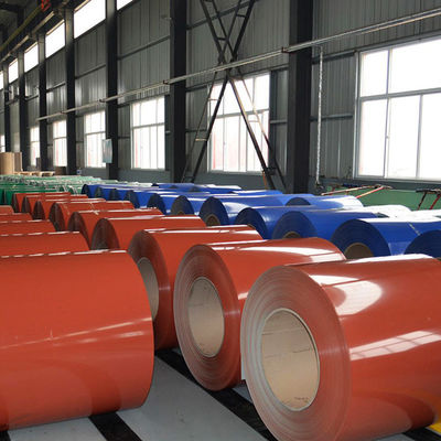 PE SMP HDP PVDF Permukaan PPGI Galvanized Steel Coil untuk Lembar Atap di 1219mm 1500mm Lebar